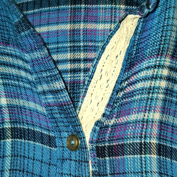 Tru Self Button Down Short Sleeved Shirt with Lace Panel on back XL - Picture 4 of 7